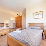 Ferienhaus Mit Privatpool Fuer 8 Personen Ca 460 Qm In Es Llombards, Mallorca Suedostkueste Von Mallorca