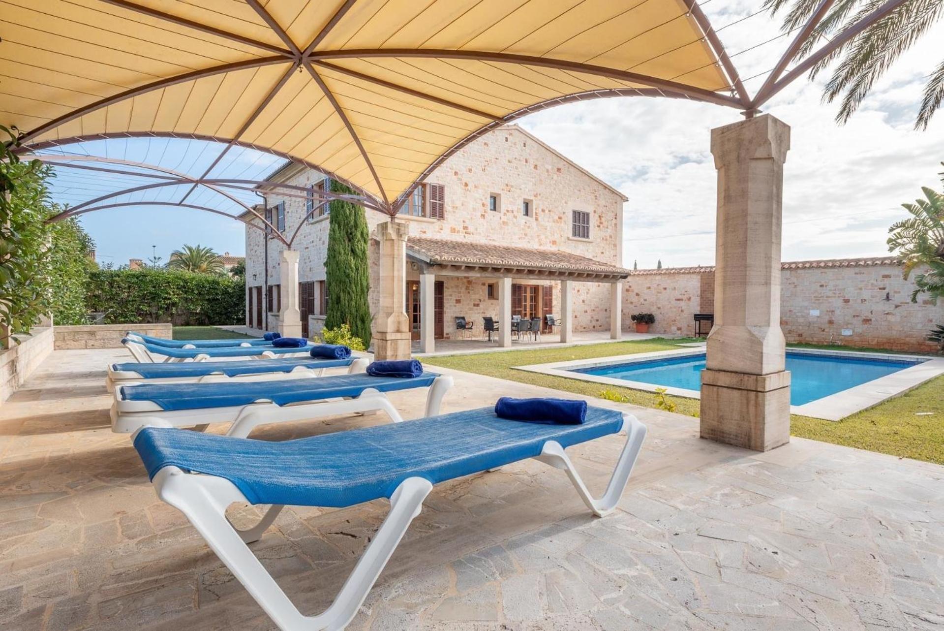 Mit Privatpool Fuer 8 Personen Ca 460 Qm In Es Llombards, Mallorca Suedostkueste Von Mallorca * Llombarts